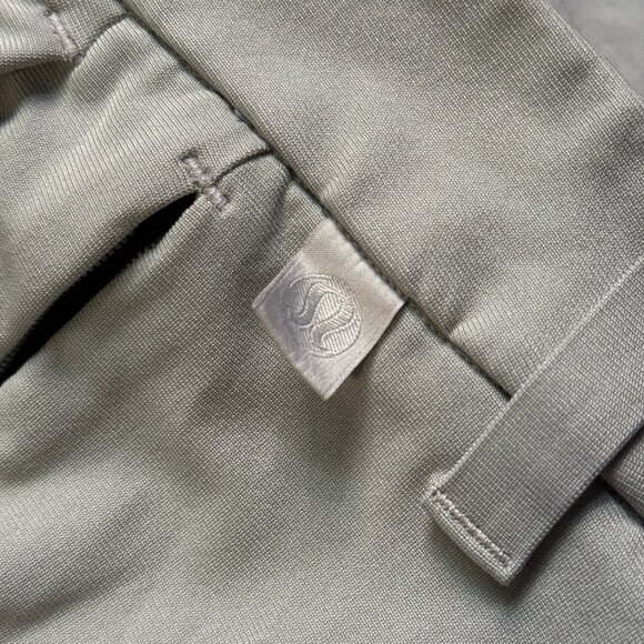 Lululemon Men's Commission Pant Slim 30" *Warpstreme - Grey - Picture 4 of 7